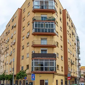 Gorgeous Renovated 2br Ac Málaga